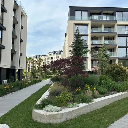 Elinor - 3 Apartment